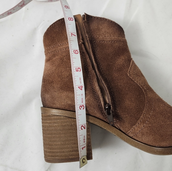 Zodiac Lennon Brown Western Suede Booties 9.5 New - Picture 3 of 14